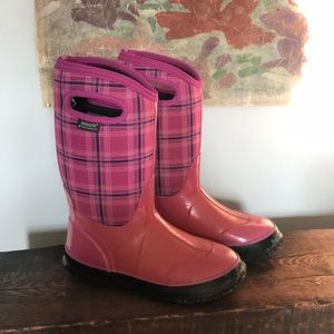 Bogs Winter Plaid Waterproof Boots Size 4